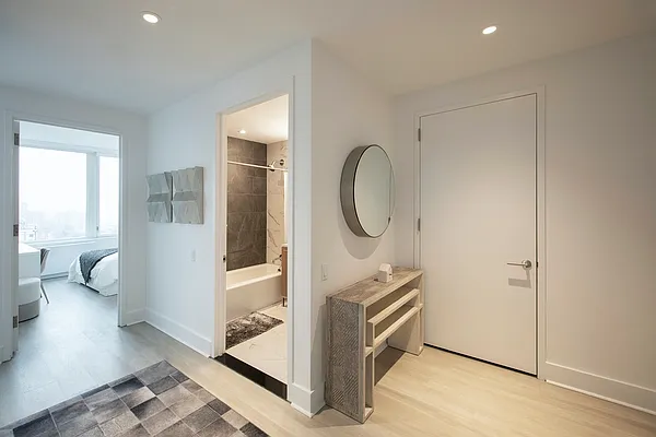 Rented by Red Apple Group | media 7