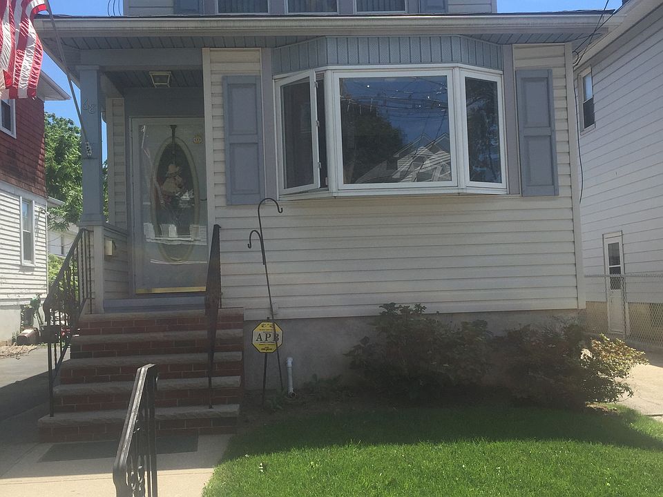 1st image of 68 Burnside Ave