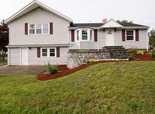 57 Wesley Ave, Swansea, MA 02777
