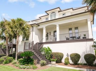 33075 Rivergate Cir, Springfield, LA 70462