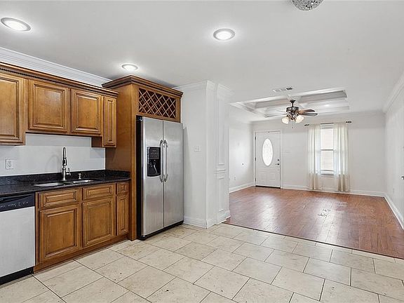 4th image of 2720 Torres Dr