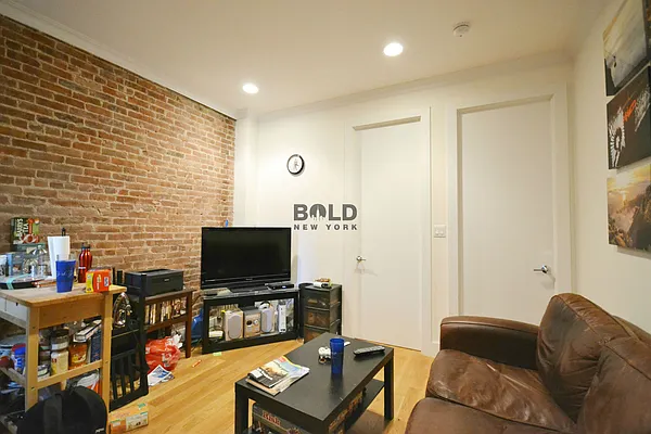 Rented by Bold New York | media 16