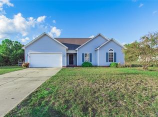 223 Sanford Ct, Raeford, NC 28376