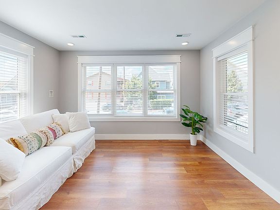3rd image of 1704 Highland Ave APT 1