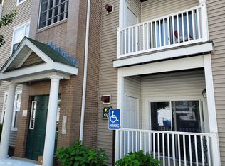 90 Mill St APT 104, Woonsocket, RI 02895