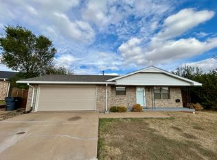 6011 SW Park Ave, Lawton, OK 73505