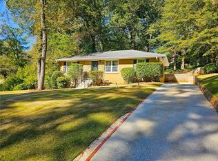 990 Willivee Dr, Decatur, GA 30033