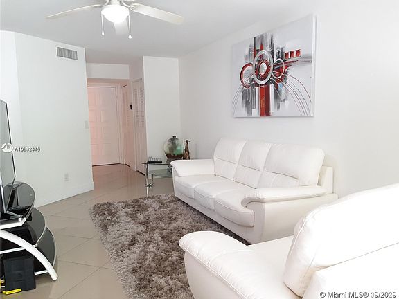 2nd image of 10065 NW 46th St APT 202