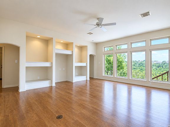5th image of 2140 Summit Crest Dr