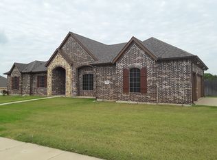 1741 Pine Dr, Midlothian, TX 76065