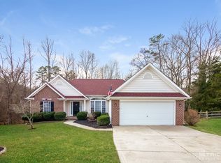 8800 Willow Crest Dr, Charlotte, NC 28214