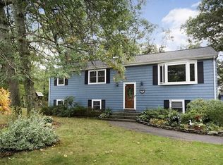 105 Hall Dr, Norwell, MA 02061