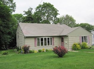 13 Beaufort St, White Plains, NY 10607