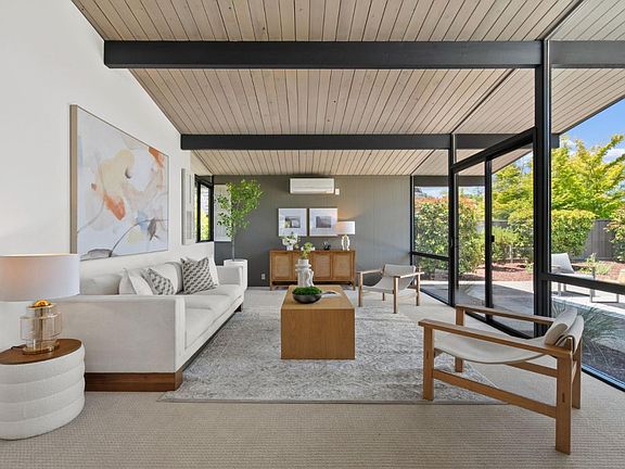 4th image of 807 Blanchard Way