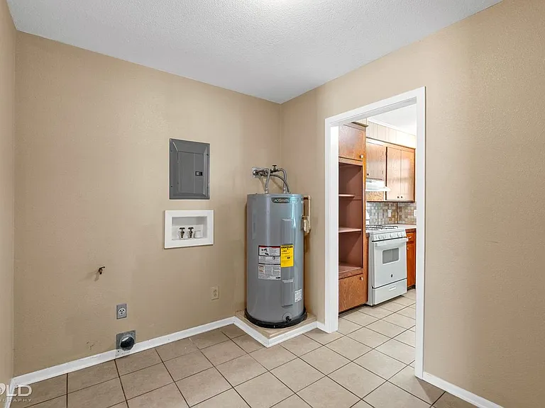 1520 Lampkin St — Photo 21