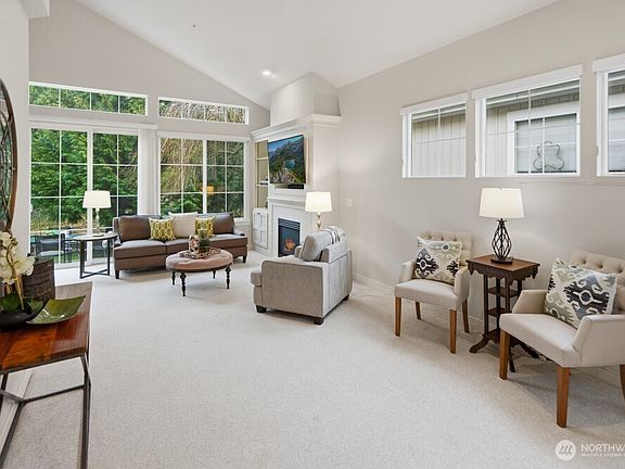 5th image of 120 Newport Way NW #9