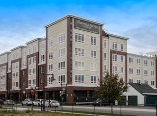 120 Searing Ave #Q5FYHK19N, Mineola, NY 11501
