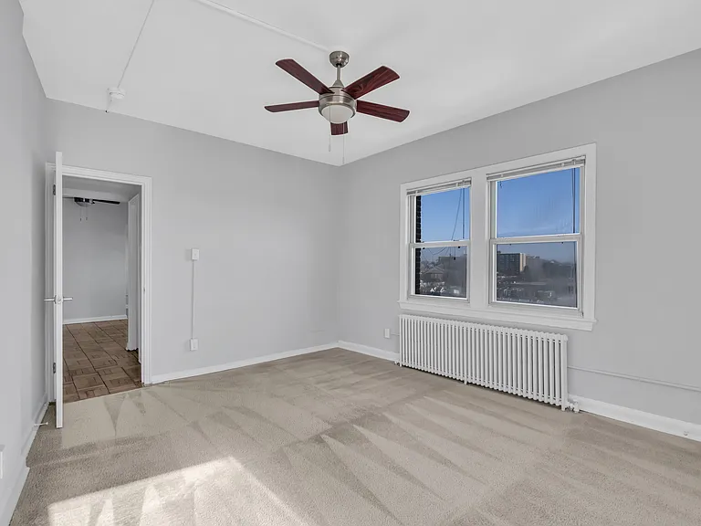 The Glenwood Apartments — Photo 13