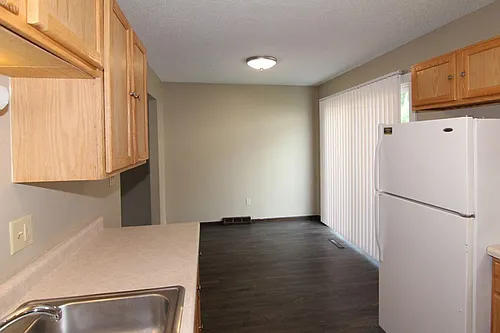 2 Bedroom Townhomes Photo 1
