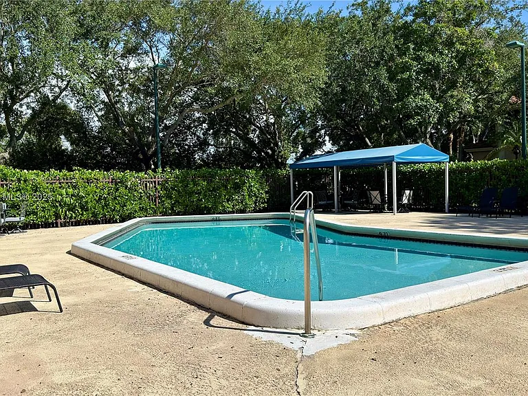 501 Racquet Club Rd — Photo 17