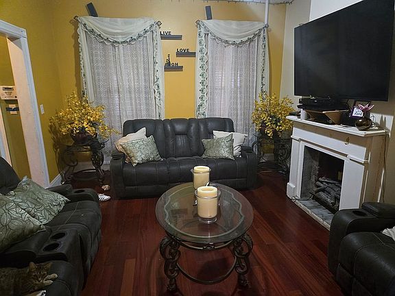 4th image of 537 Jerome St