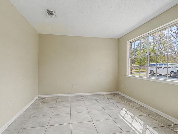 5th image of 6535 Kennington Cir