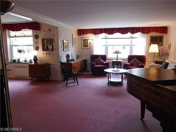 3rd image of 19201 Van Aken Blvd APT 204
