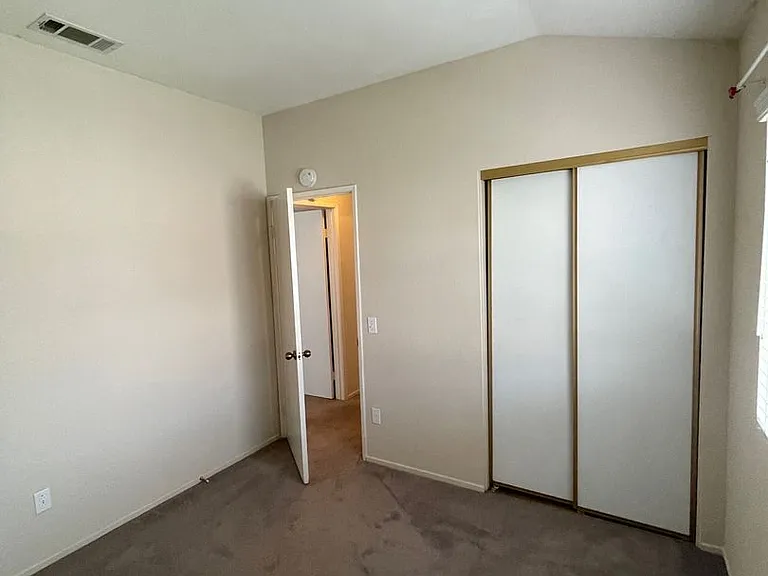 5341 Columbus Pl — Photo 12