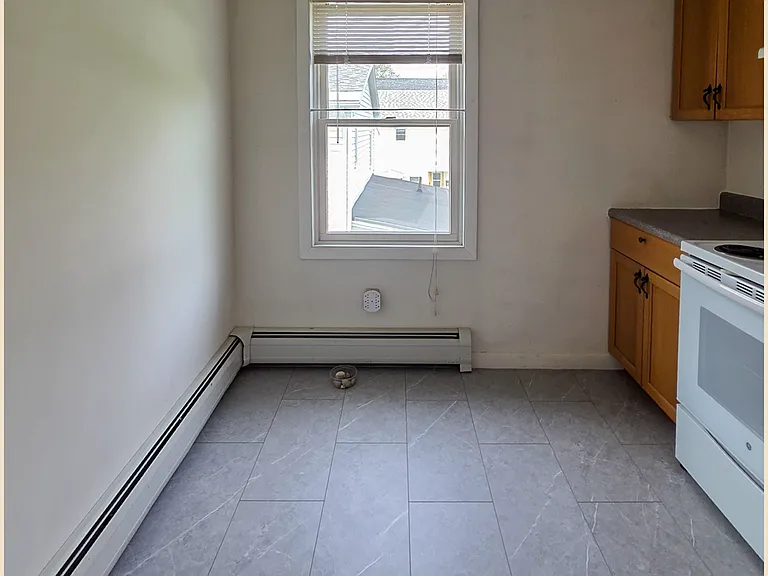 38 Clymer St #2 — Photo 9