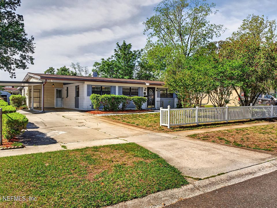 1st image of 7638 CREST Drive N
