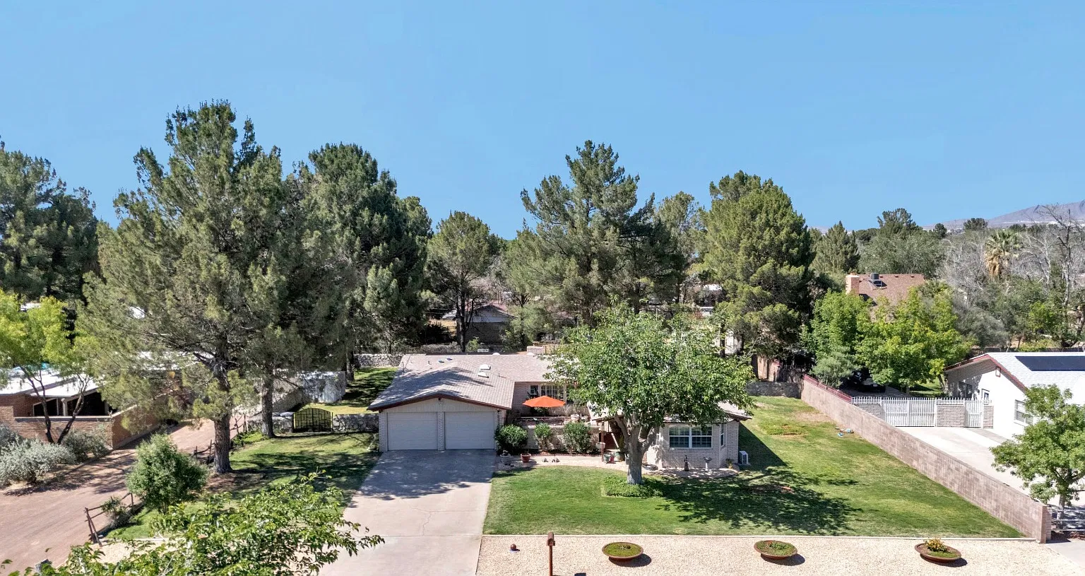 801 Montclair Dr — Photo 4