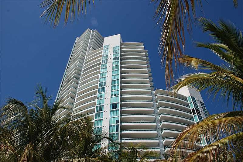 1st image of 1000 S Pointe Dr APT 804