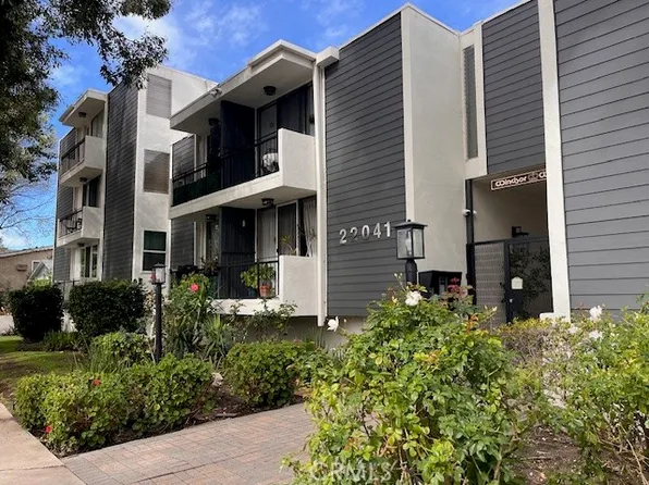22041 Costanso St APT 103, Woodland Hills, CA 91364