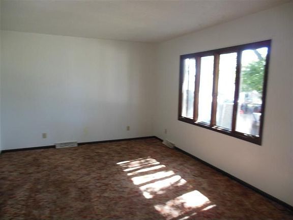 2nd image of 1316 Iuka Dr