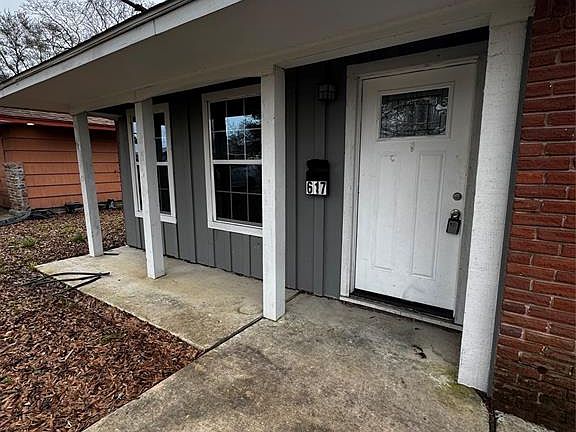 2nd image of 617 Pamela Drive