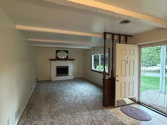 2nd image of 4004 Briarwood Dr