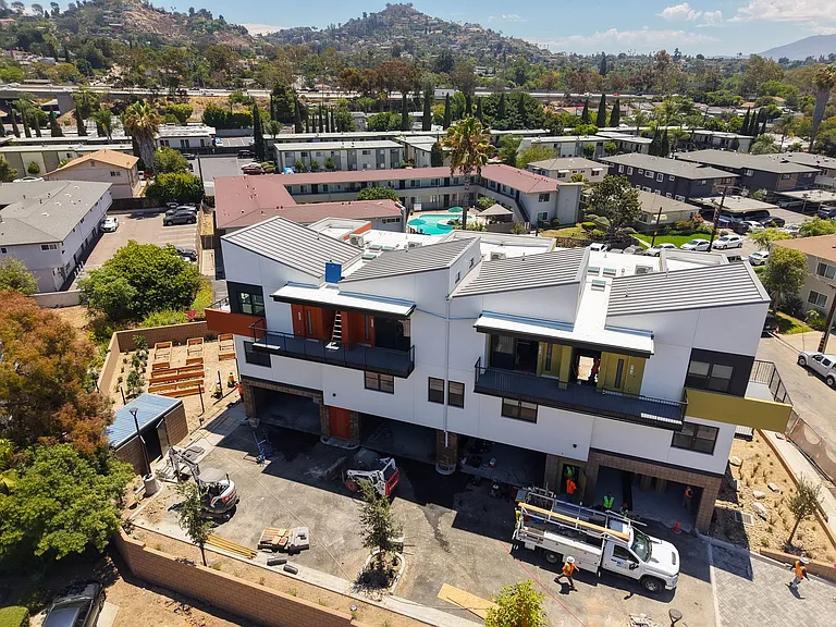 Ibis La Mesa — Photo 12