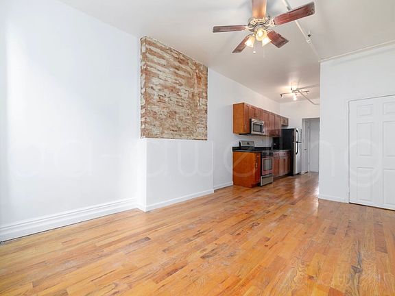 2nd image of 46 Palmetto St APT 2