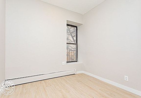 4th image of 879 De Kalb Ave #36
