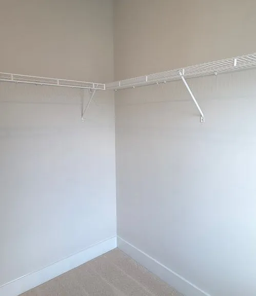 3801 Oxford Cir — Photo 9