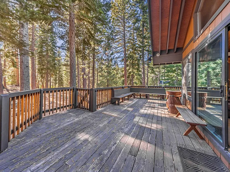 431 Lodgepole — Photo 18