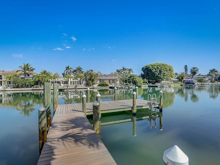 39 S Polk Dr — Photo 44
