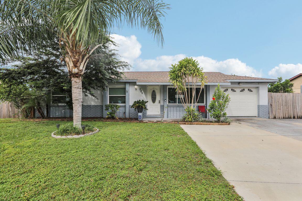Live Oak Ln-S1809-001.jpg