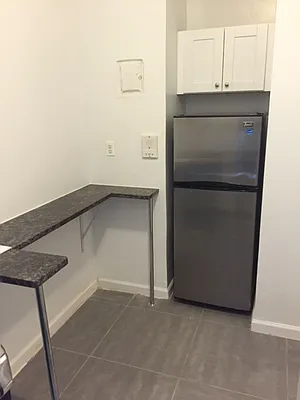 Rented by Lang Realty LLC | media 29