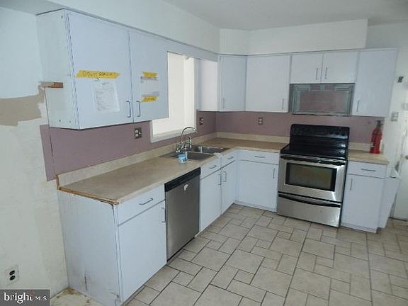 5th image of 8325 Bannard Ave