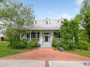 11611 N River Rd, Port Allen, LA 70767