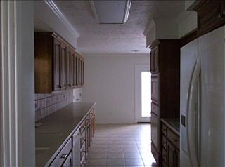 3rd image of 108 Texas Dr