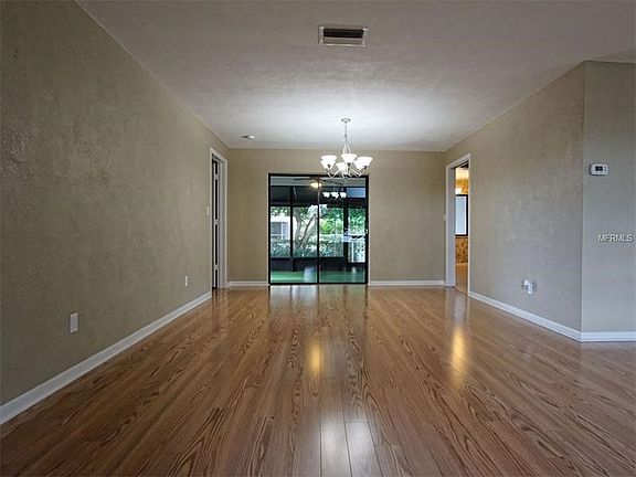 5th image of 8640 Macoma Dr NE