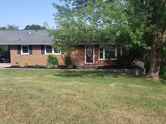 2nd image of 86 Berkshire Cir