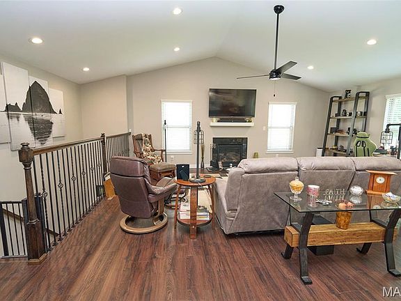 3rd image of 7992 Walker Meadows Dr